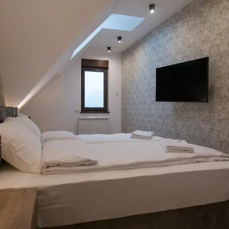 아파트 Tara Lux *